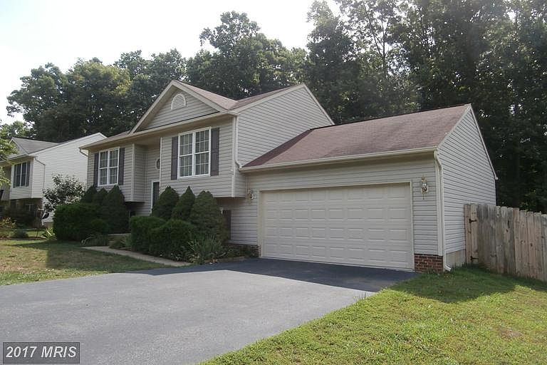 1st image of 6820 Silverbrook Dr