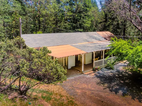 500 Warren Rd, Selma, OR 97538