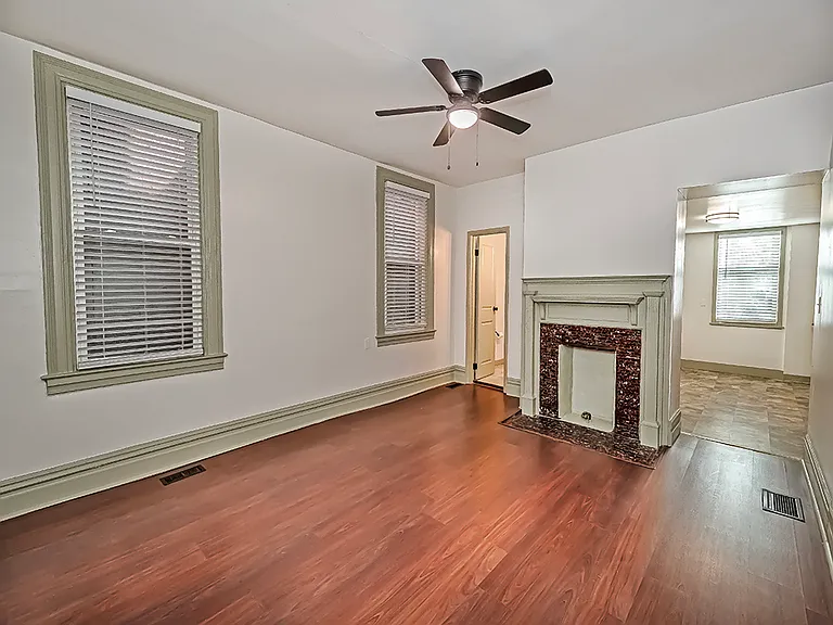 1136 N Euclid Ave #1 — Photo 24