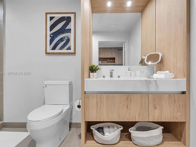 11 NE 6th St #Townhouse 2808 — Photo 9