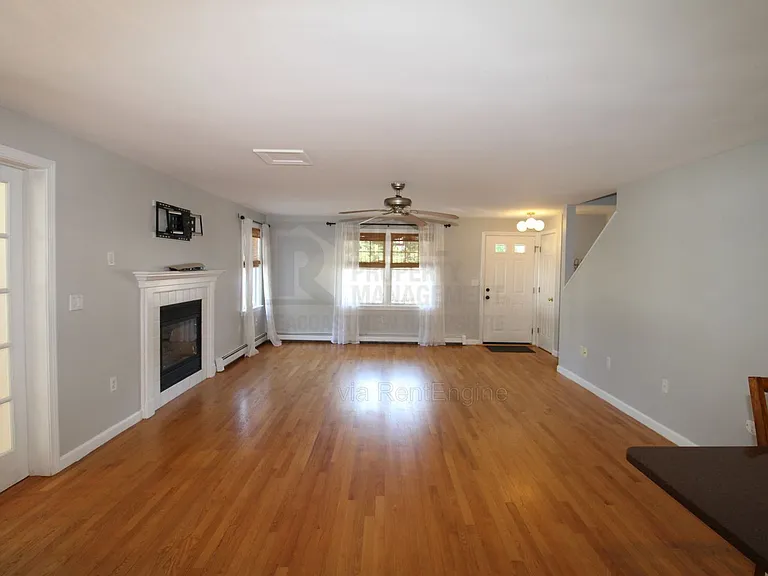 4 Robin Ln — Photo 7