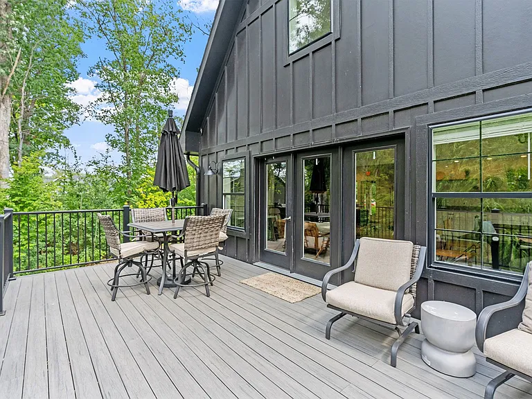 Beacon Ridge — Photo 32
