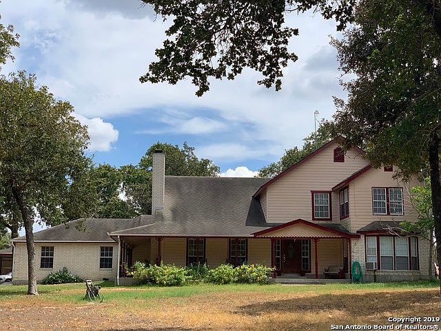 1st image of 327 Twin Oaks Dr