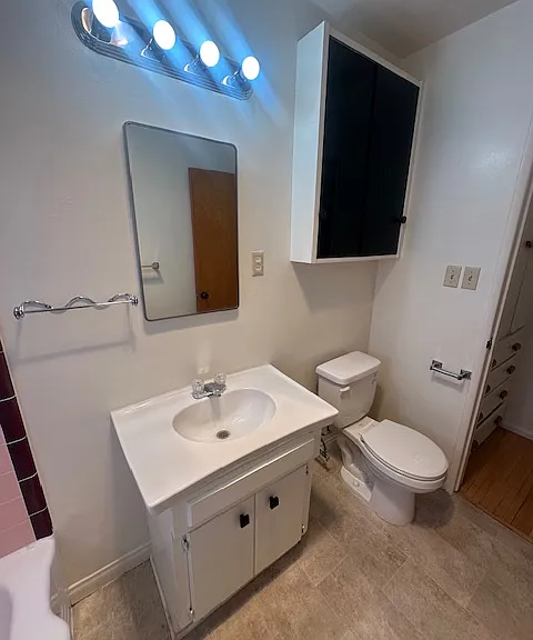 303 Lynn Dr — Photo 16