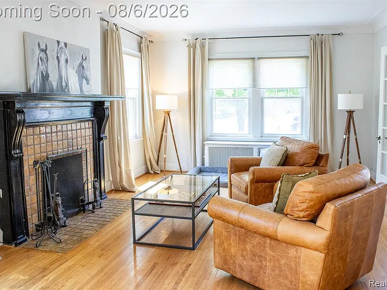 1010 Kensington Ave — Photo 9