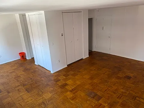 420 Shore Rd #3B — Photo 10
