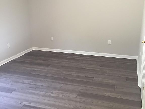 4th image of 11032 Central Ave #B