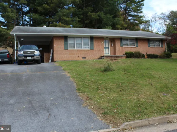 210 S Shenandoah Ave, Front Royal, VA 22630