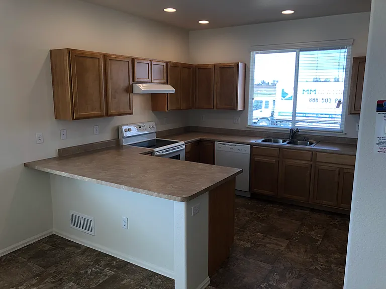 625 Gore Range Dr — Photo 7