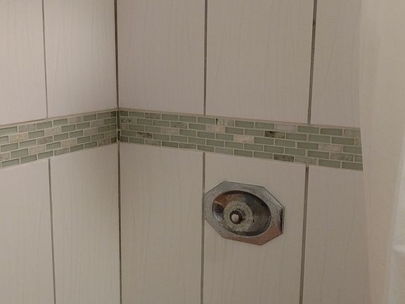 New tile in shower/bath