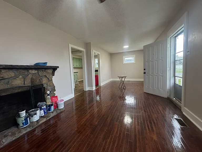 712 Highland Ave — Photo 20