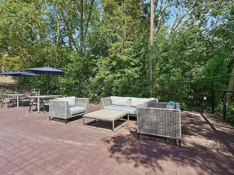 Park at City West Apartments — Photo 67