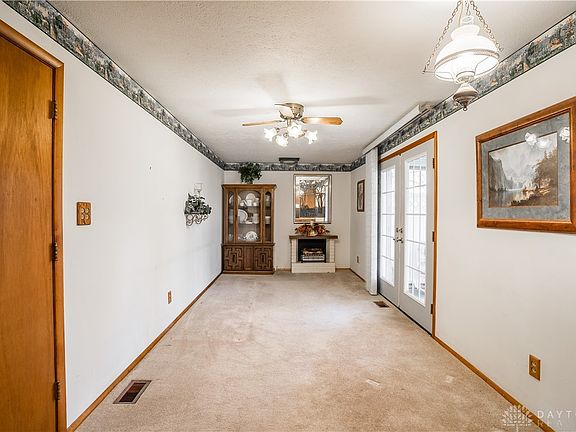 4th image of 319 Winnimac Ave