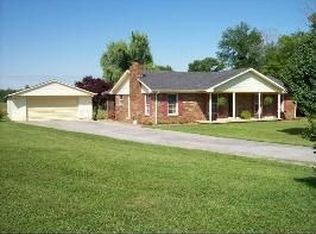 25 Hunts Church Rd, Roundhill, KY 42275