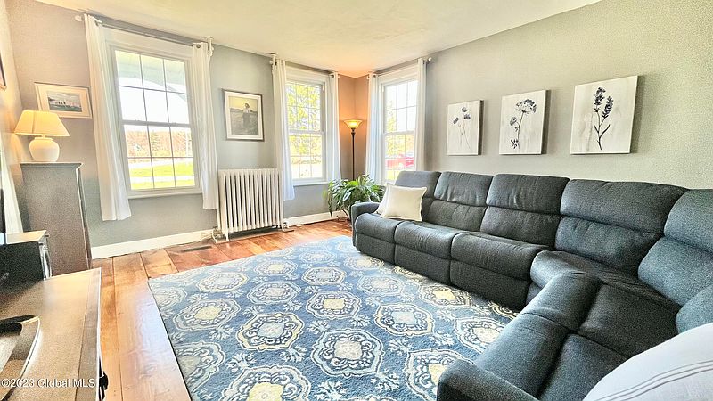 3rd image of 175 Hays Road