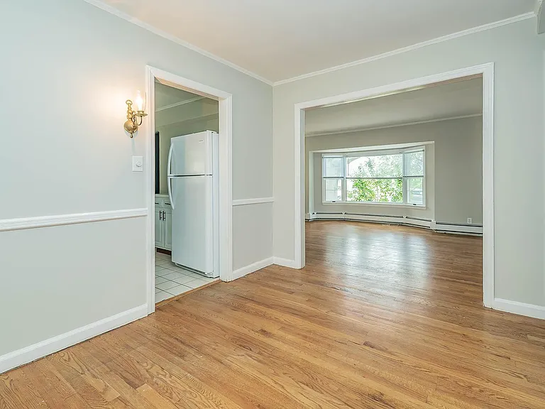 65 Beechwood Dr — Photo 3