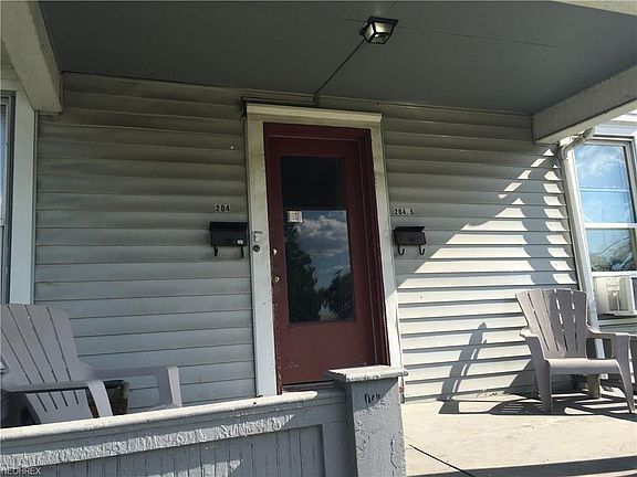 2nd image of 204 E 1st St