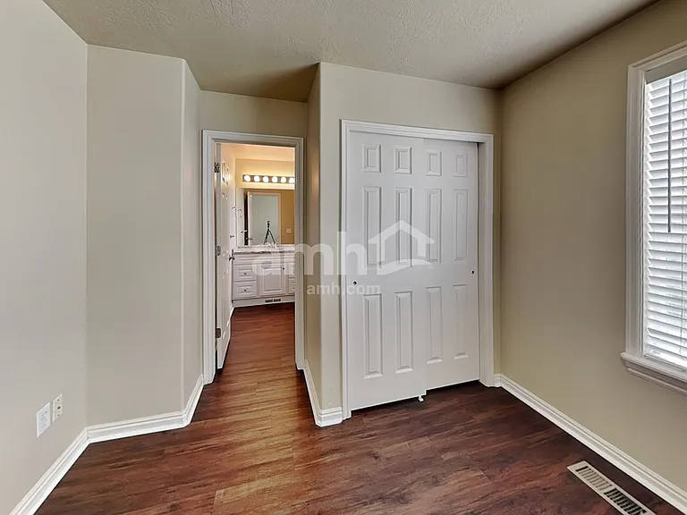 163 Crystal Bay Dr — Photo 7
