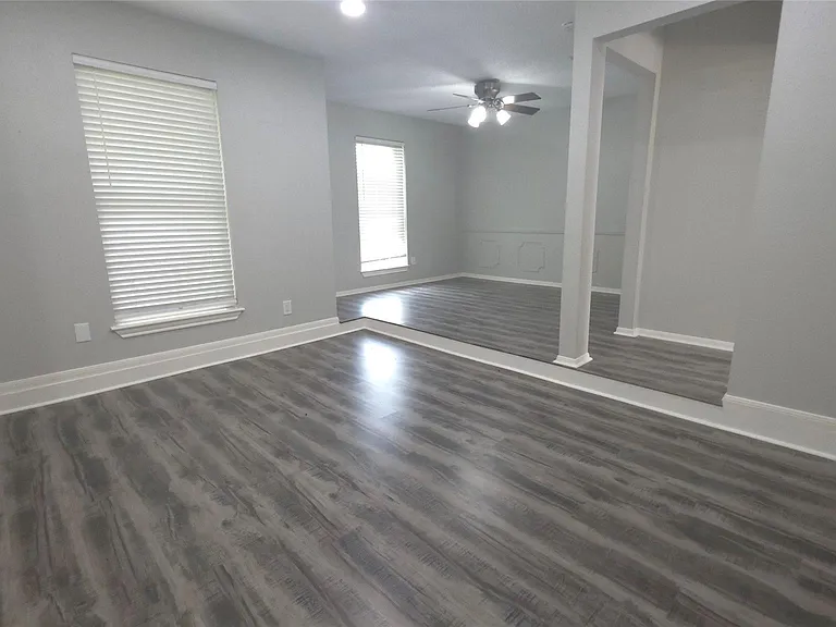 1119 Montour Dr — Photo 5