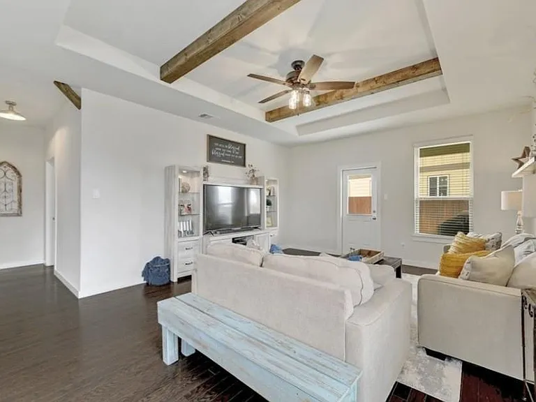 417 Andele Way — Photo 4
