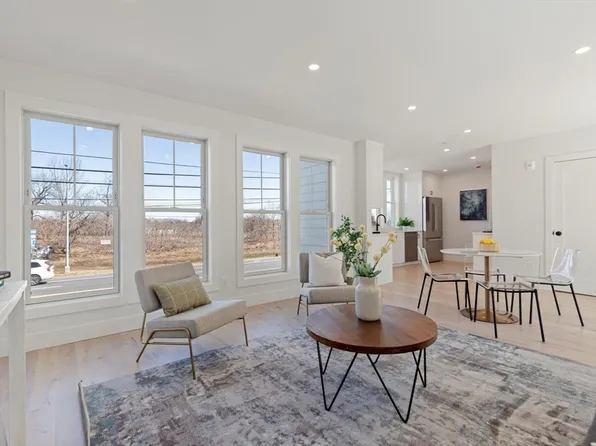 654 `mystic Ave #A, Somerville, MA 02145