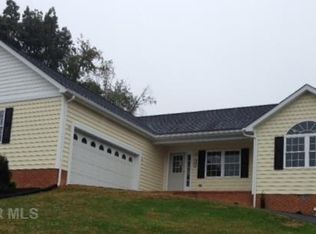 13 Hannah Cres, Staunton, VA 24401