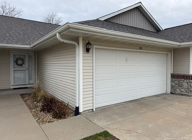 1st image of 1335 Crescent View Dr NE