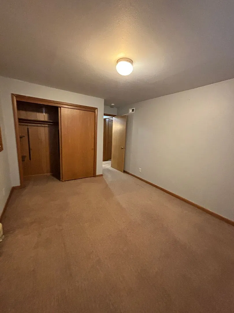 1315 College Street — Photo 4
