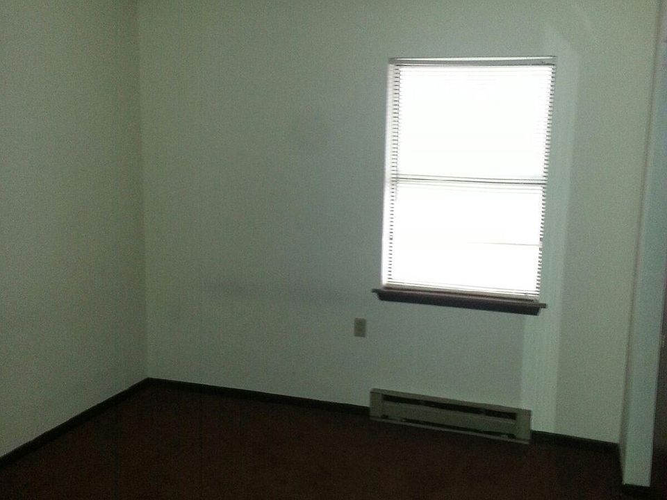 2nd image of 1102 W McPherson St APT 19