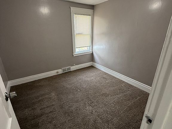 4th image of 1999 Bailey Ave Unit 2