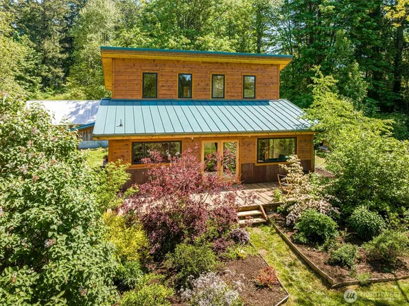 5862 Noon Road, Bellingham, WA 98226
