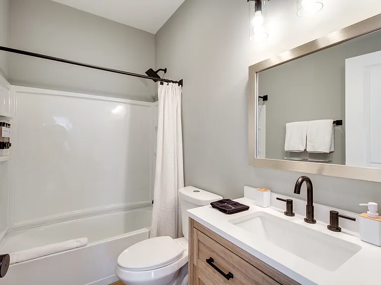 406 Dempsey Ln — Photo 23