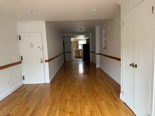 Rented by Waverly Realty Associates | media 6