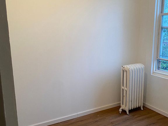 4th image of 257 Warburton Ave APT 2S