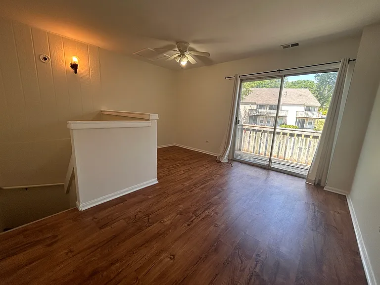 Cora Ave — Photo 13