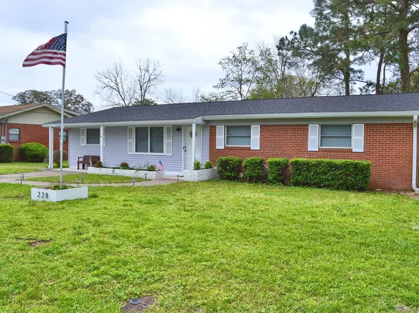 228 Watson Dr, Fort Walton Beach, FL 32548