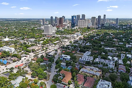 1250 Miami Rd #11 Photo 1