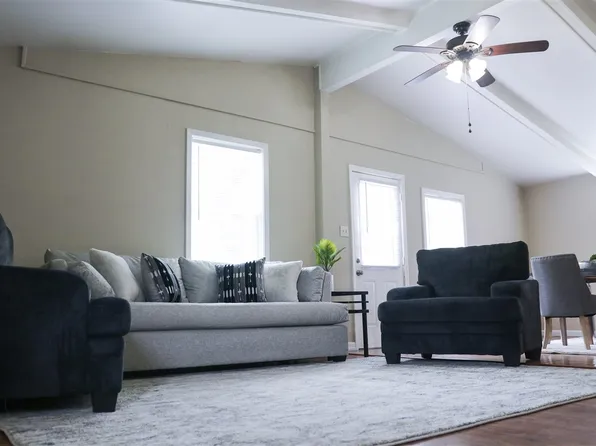 713 Crest Dr, Jonesboro, AR 72401