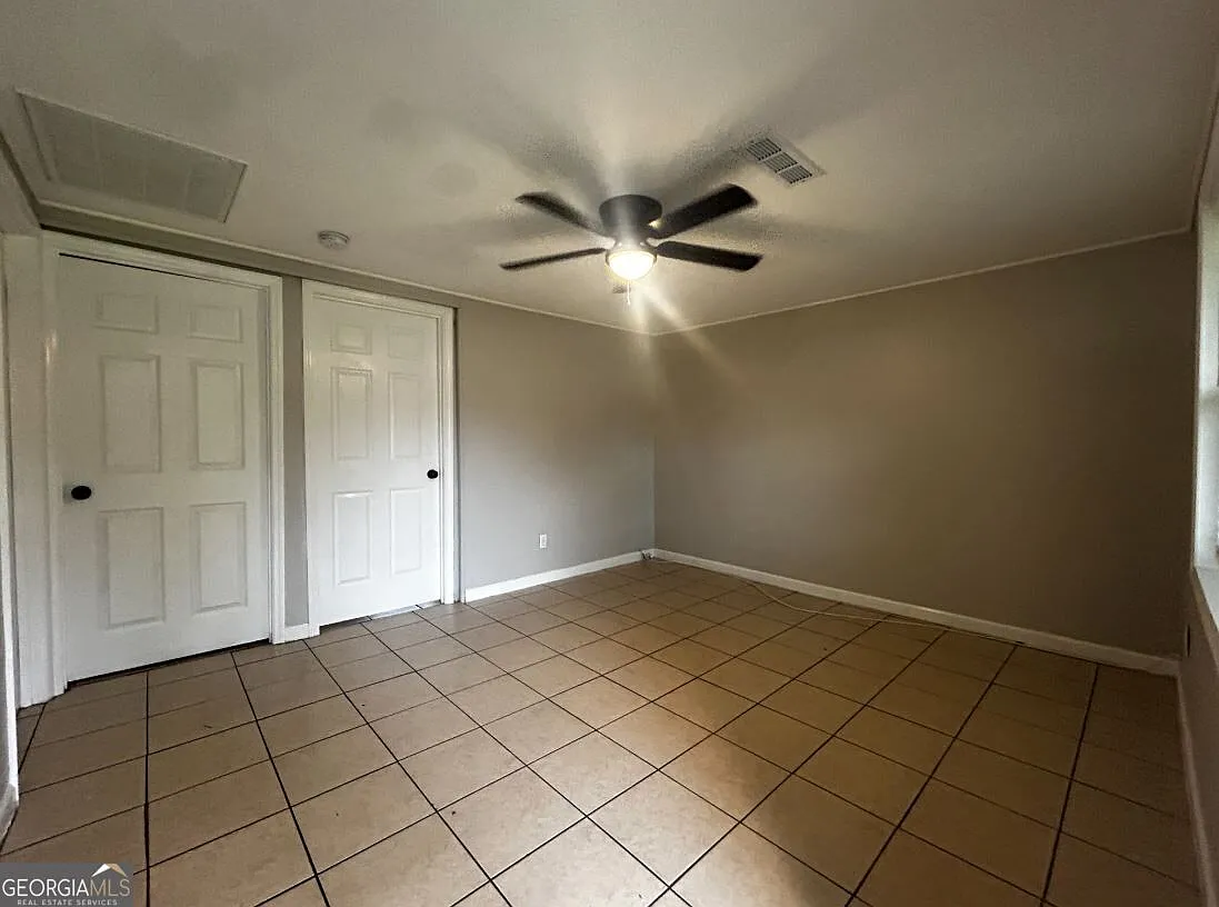 418 Walter St NW — Photo 2