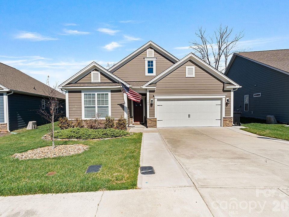 1st image of 193 Hanks Bluff Dr