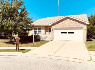 77 Prince William Ct, La Porte, IN 46350