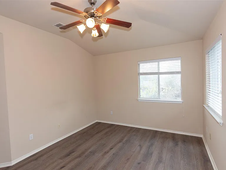 10509 Wylie Dr #338 — Photo 6