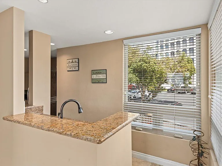 935 Genter St #207 — Photo 7