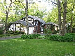 2nd image of 20 Grassy Pond Dr