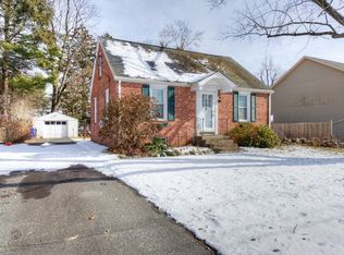 21 Marchioness Rd, Springfield, MA 01129