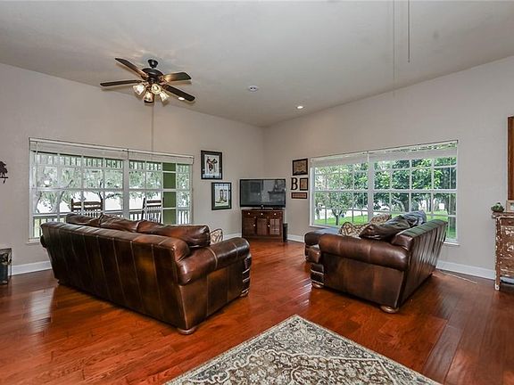 5th image of 661 Wood Ave
