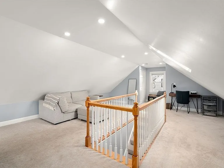 438 Mount Vernon St — Photo 18