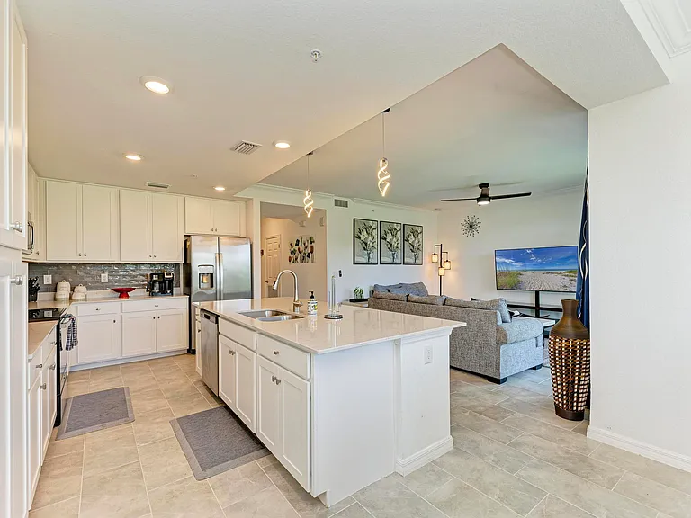 18028 Gawthrop Dr — Photo 27