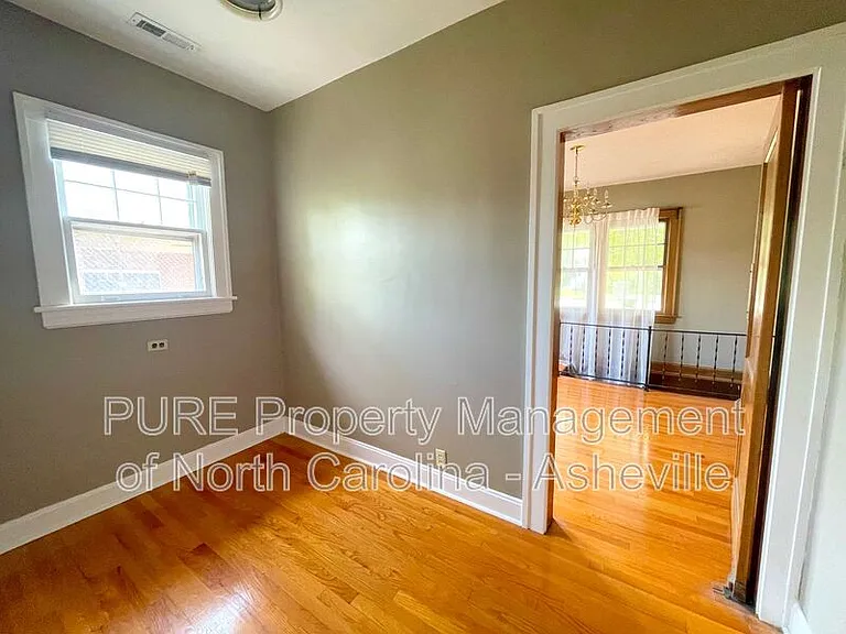 21 Vermont Ave #1 — Photo 8