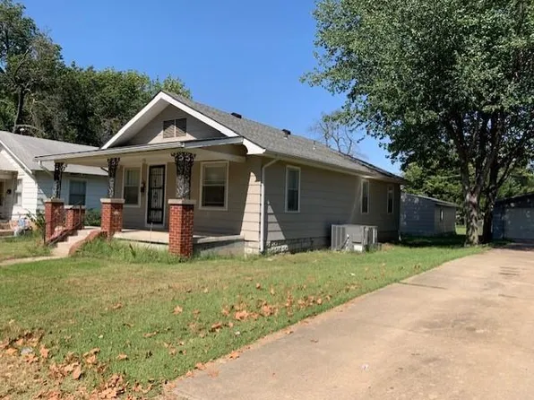 105 E 21st St, Pittsburg, KS 66762